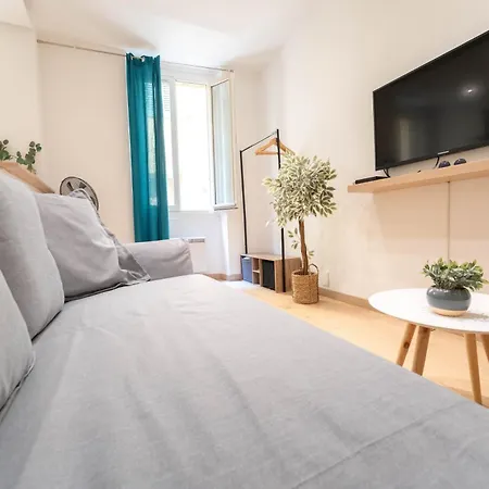 Daire Cosy Au Coeur Du Vieux-nice *